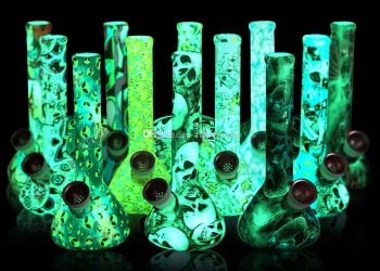 Best Unbreakable Bongs: Everything You Need To Know