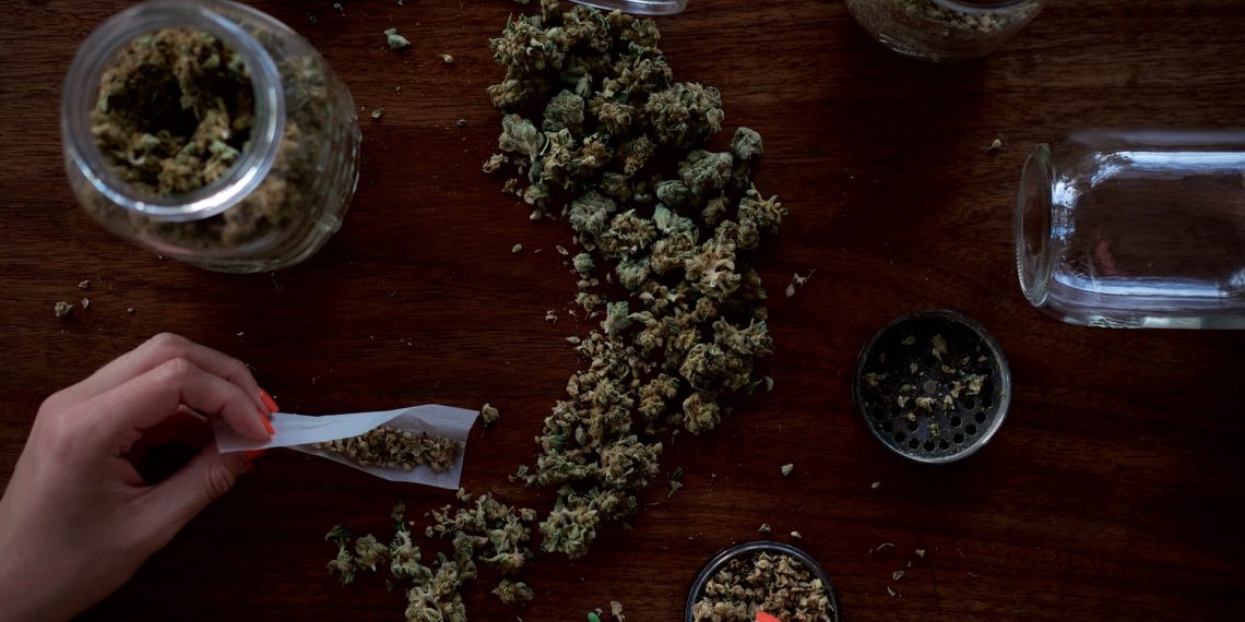What are The Amazing Perks of Buying Weed Online?