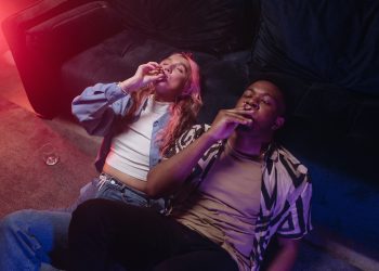 Smoking Blue Lotus: How Much You Should Smoke To Get High?