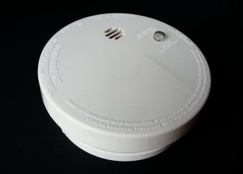 Smoke Alarm Keeps Going Off Every 10 Minutes: Here’s Why