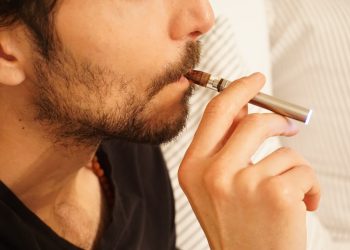 Top Health Benefits of Vaping CBD Oil Without Getting High