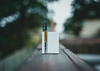 Vaping Unveiled: Understanding the Essentials of E-Cigarettes and Vape Mods